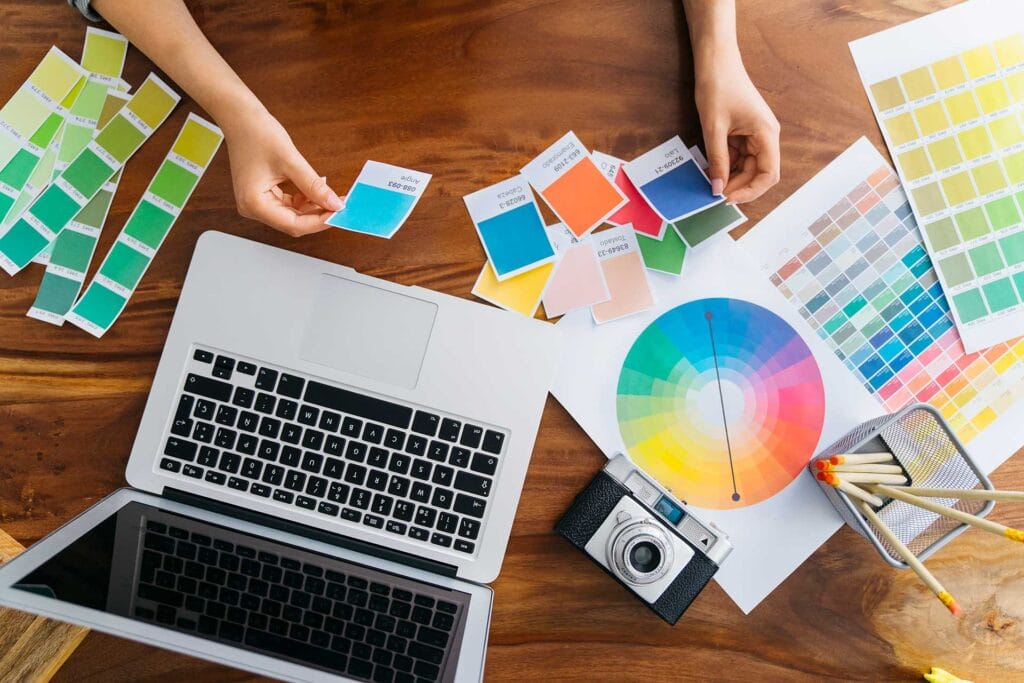 تصميم السوشيال ميديا (Social Media Design): فن صناعة التأثير البصري