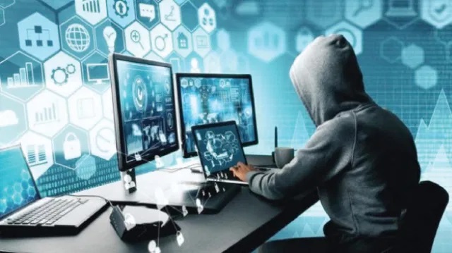 تأمين واستعادة صفحة الفيسبوك التجارية: حلول Meta وحلول شركة ADMIT