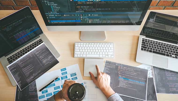 الموقع الإلكتروني: بوابتك الأولى إلى العالم الرقمي